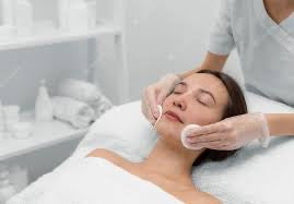 Discover The best Facials In Edgware For Your Skincare Needs